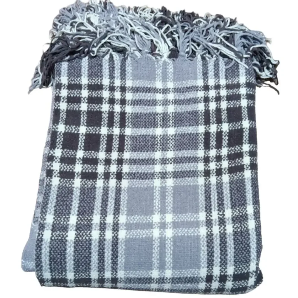 Isaac Mizrahi New York‎ dusty purple plaid chenille blanket